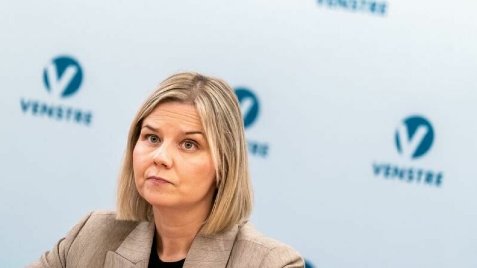 – Ingen tvang Ap til å gå i regjering med Senterpartiet, sa Venstre-leder Guri Melby i sin tale til landsstyret. Etter at Sp gikk ut av regjeringen, mener Melby at statsministeren må gjøre ord til handling i spørsmål om Europa.