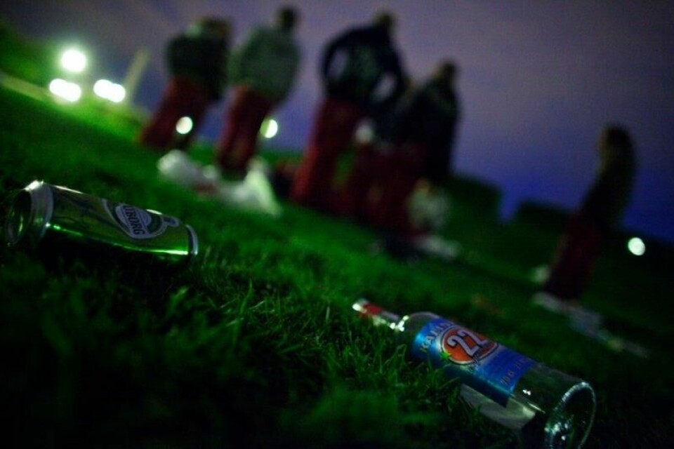 Veldig få eksperimenterer med kokain og andre rusmidler uten at alkohol er involvert. Likevel er foreldre mye mer engstelig for at tenåringen skal prøve kokain enn alkohol.