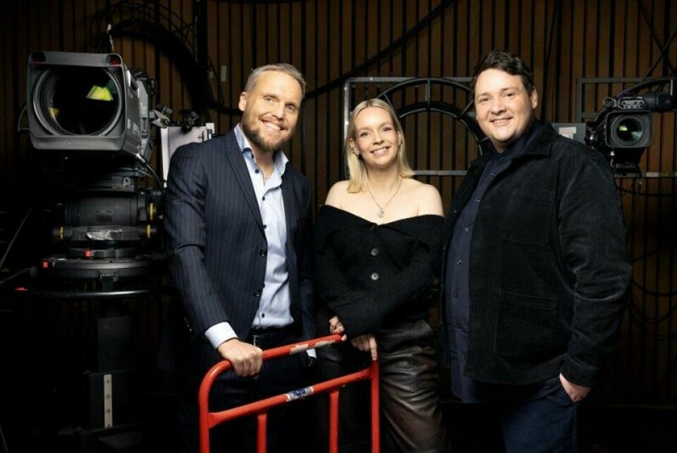 I nye «Stjernekamp» er det ikke gjestedommere og mentorer, men kun to faste dommere, Christine Dancke og Kristoffer Olsen (t.h.), som også velger ut låter til artistene. Her med programleder Stian Thorbjørnsen. I nye «Stjernekamp» er det ikke gjestedommere og mentorer, men kun to faste dommere, Christine Dancke og Kristoffer Olsen (t.h.), som også velger ut låter til artistene. Her med programleder Stian Thorbjørnsen. Foto: Agnete Brun / Monster / Handout / NTB