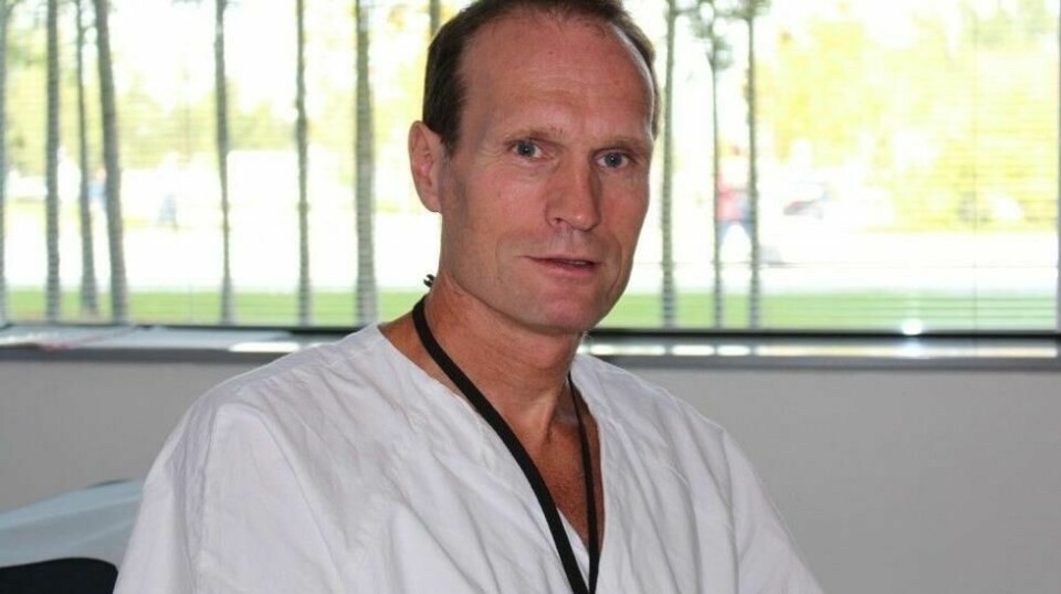 – Jeg har jobbet med ALS pasienter i over 20 år og ser at man har kommet veldig kort, i motsetning til på MS-feltet hvor man har fått effektive bremsemedisiner, sier professor og nevrolog Trygve Holmøy som for tiden er involvert i flere ALS-forskningsprosjekter. Foto: Ahus