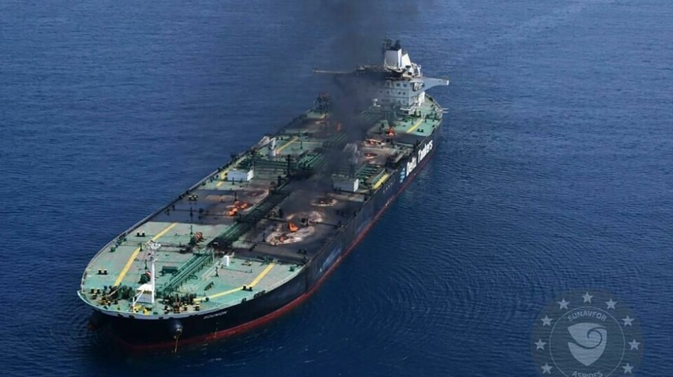 Oljetankeren Sounion som seiler under gresk flagg, ble angrepet i Rødehavet i begynnelsen av september. Foto: European Union's Operation Aspides via AP / NTB