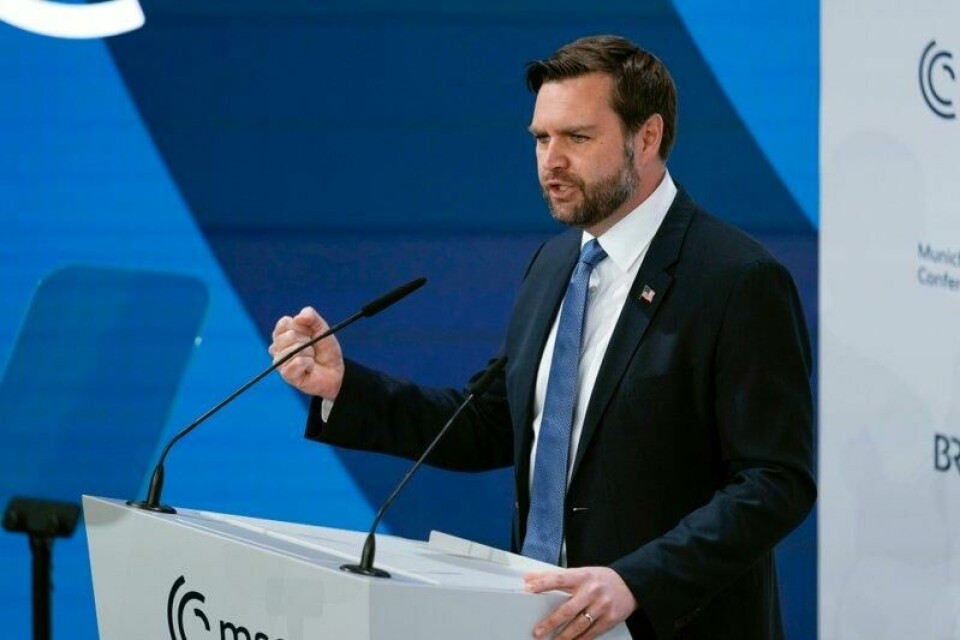 USAs visepresident J.D. Vance rettet fredag kritikk mot Sverige etter at en koranbrenner er blitt dømt, kort tid etter at en annen koranbrenner ble skutt og drept.