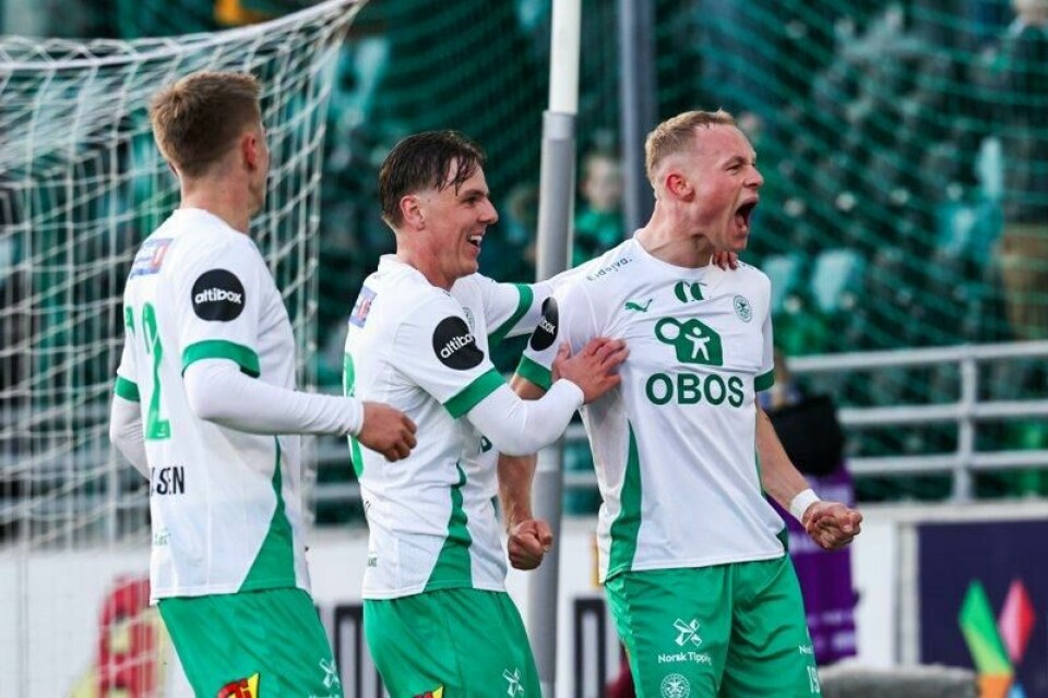 Kristian Lien t.h. slapp jubelen løs mot gamle lagkamerater.