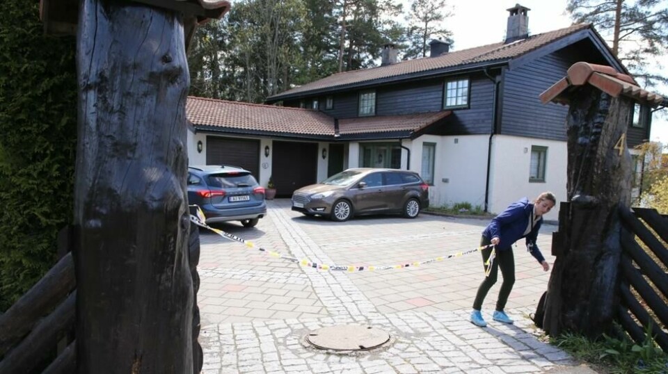 Lørenskog 20200511. Politiet står fast ved teorien om at Hagen-familiens bolig i Sloraveien i Lørenskog er åstedet for drapet på Anne-Elisabeth Hagen.