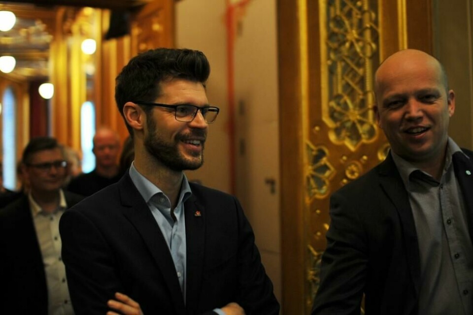 Begge vil de endre på lønningene i staten, men Trygve Slagsvold Vedum støttet ikke Moxnes forslag i Stortinget. Foto: Martin Huseby Jensen Begge vil de endre på lønningene i staten, men Trygve Slagsvold Vedum støttet ikke Moxnes forslag i Stortinget. Foto: Martin Huseby Jensen