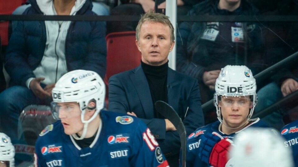 I Zug får Knutsen og kona celebert selskap, da det også er hit Bjørn Dæhlie, Svein Støle, Ketil Sandhaug, Tore Ivar Slettemoen og Hans Anton Nilsen har flyttet.