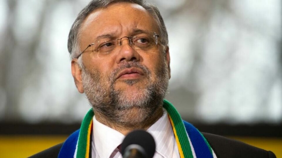 Ebrahim Rasool, Sør-Afrikas ambassadør til USA, er erklært uønsket i landet.