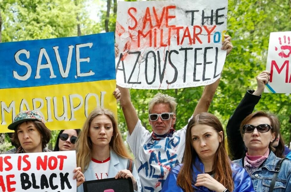 Ryan W. Routh deltok i en demonstrasjon som krevde hjelp fra Kinas leder til å organisere en evakueringsprosess for ukrainske soldater fra Azovstal jern- og stålverk i Mariupol, i Kyiv, Ukraina, 17. mai 2022. REUTERS/Valentyn Ogirenko Ryan W. Routh deltok i en demonstrasjon som krevde hjelp fra Kinas leder til å organisere en evakueringsprosess for ukrainske soldater fra Azovstal jern- og stålverk i Mariupol, i Kyiv, Ukraina, 17. mai 2022. REUTERS/Valentyn Ogirenko