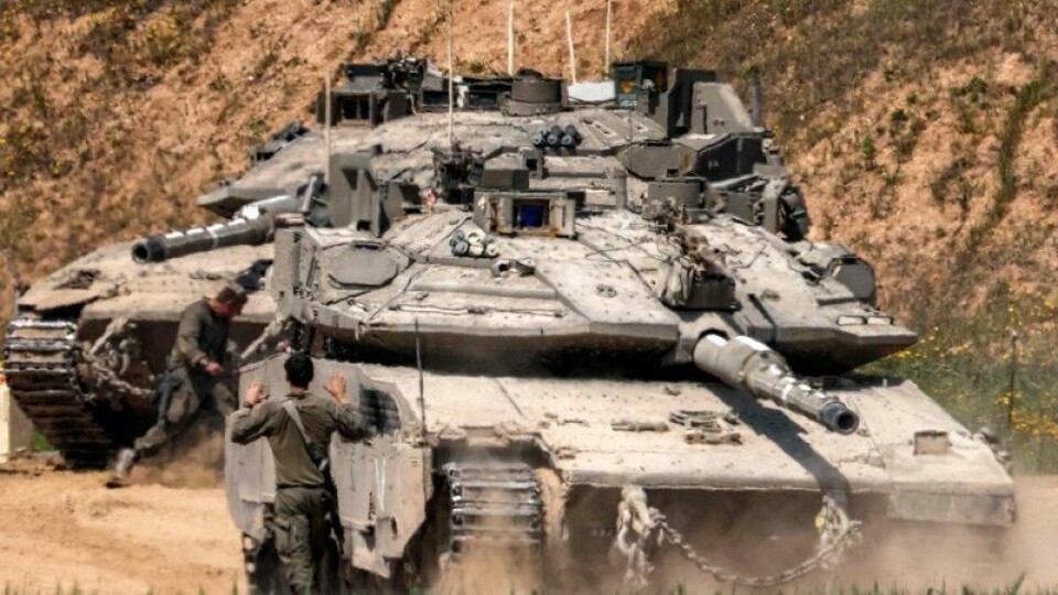 Merkava-stridsvogn i posisjon i det sørlige Israel langs den nordlige Gazastripen den 18. mars. Merkava-stridsvogn i posisjon i det sørlige Israel langs den nordlige Gazastripen den 18. mars. Foto: Menahem KAHANA / AFP