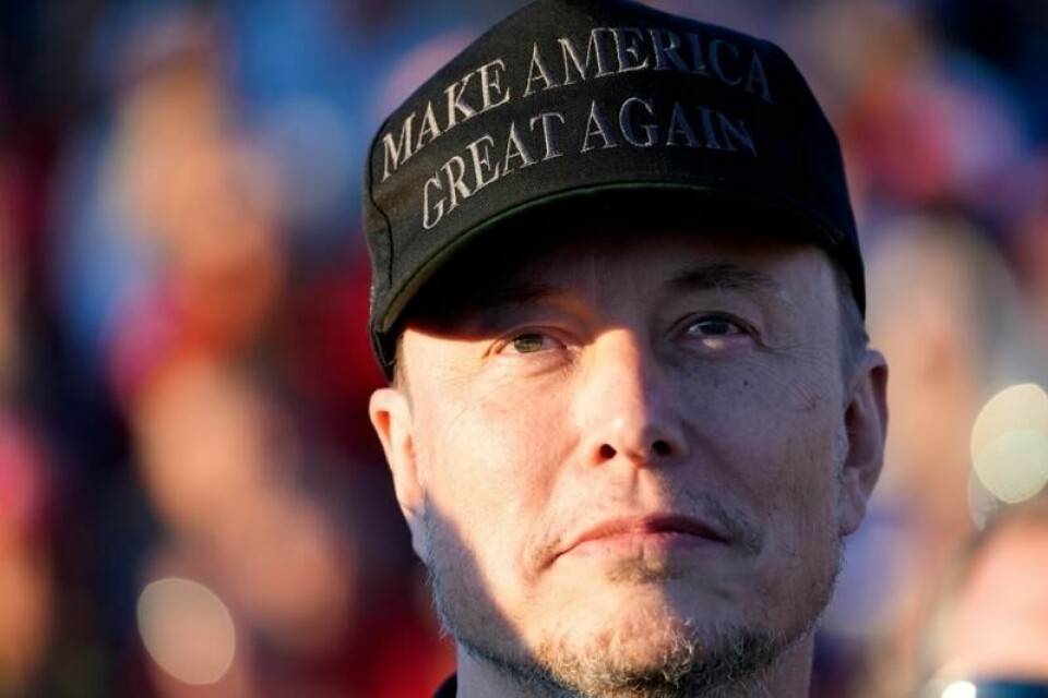Elon Musk, som er sjef for selskapene Tesla og Space X, er også en nær rådgiver til påtroppende USA-president Donald Trump.