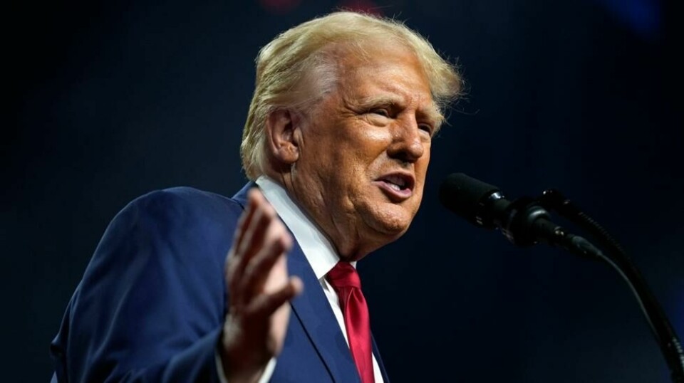 Donald Trump på et valgkampmøte i Arizona forrige uke. Ekspresidenten håper å igjen flytte inn i Det hvite hus etter valget i USA i høst.