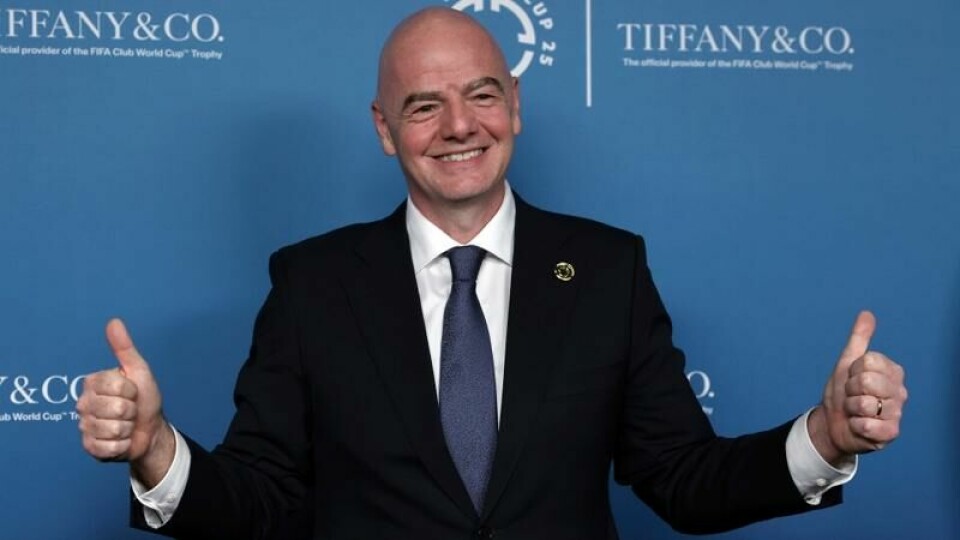 FIFA-president Gianni Infantino takker Donald Trump før støtten.