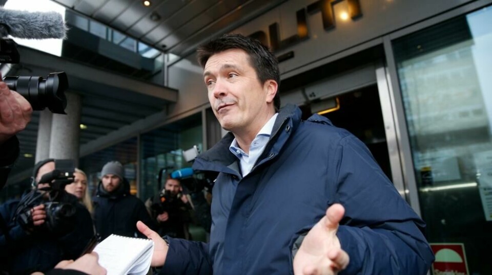 Rema 1000-sjef Ole Robert Reitan anmeldte i fjor 120 av konkurrentenes butikker for brudd på reglene for søndagsåpne butikker. Nå kan Remas nye strategi bety at kjente merkevarer forsvinner ut av butikkhyllene.