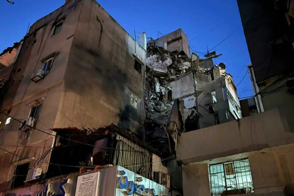 Israels angrep tirsdag kveld skal ha rammet denne bygningen i en forstad sør for sentrum av Beirut. Foto: Hussein Malla / AP / NTB Israels angrep tirsdag kveld skal ha rammet denne bygningen i en forstad sør for sentrum av Beirut. Foto: Hussein Malla / AP / NTB