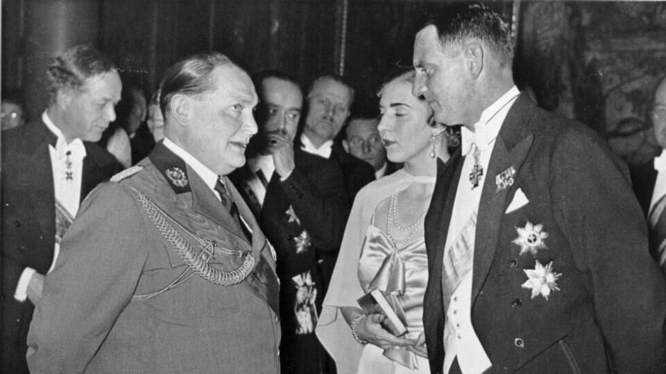 Hermann Göring i samtale med kronprins Frederik og kronprinsesse Ingrid i Berlin i november 1937. Hermann Göring i samtale med kronprins Frederik og kronprinsesse Ingrid i Berlin i november 1937. Foto: Heinrich Hoffmann