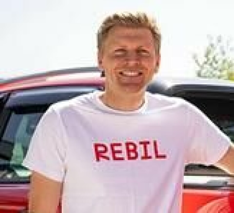 Rebil og Jonathan Parr var en av aktørene som så seg nødt til å kutte bruktprisene på Tesla Model Y. Foto: Rebil Rebil og Jonathan Parr var en av aktørene som så seg nødt til å kutte bruktprisene på Tesla Model Y. Foto: Rebil