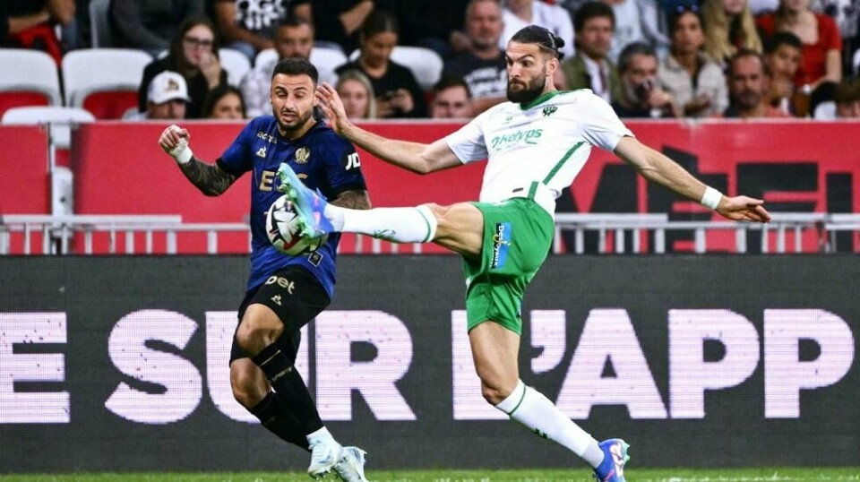 Léo Pétrot (t.h.) i duell med Nice-spiller Jonathan Clauss.
