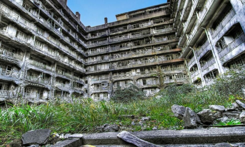 I hele 35 år var den totalt stengt for besøkende. Ikke før i 2009 ble det igjen liv på øya da turister endelig fikk komme på besøk. Foto: Jordy Meow/Wikimedia I hele 35 år var den totalt stengt for besøkende. Ikke før i 2009 ble det igjen liv på øya da turister endelig fikk komme på besøk. Foto: Jordy Meow/Wikimedia