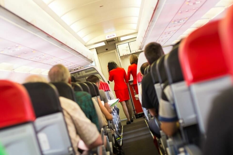 Effekten av turbulens oppleves ulikt i de forskjellige sonene omford i et fly. Effekten av turbulens oppleves ulikt i de forskjellige sonene omford i et fly. Foto: Colourbox