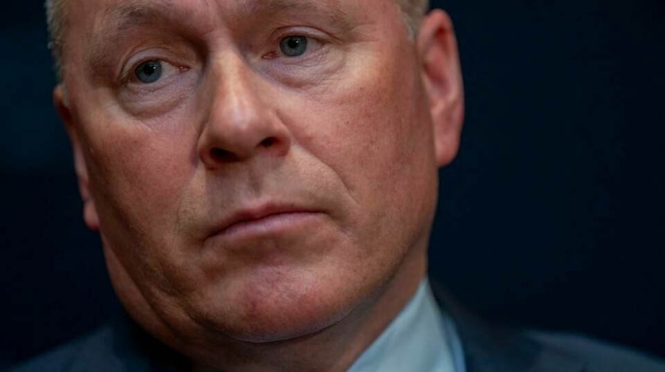 Administrerende direktør for oljefondet, Nicolai Tangen, snur og beklager beslutningen om å utestenge Dagens Næringsliv fra neste års investeringskonferanse etter at avisen brøt sitatforbudet. Foto: Fredrik Varfjell / NTB
