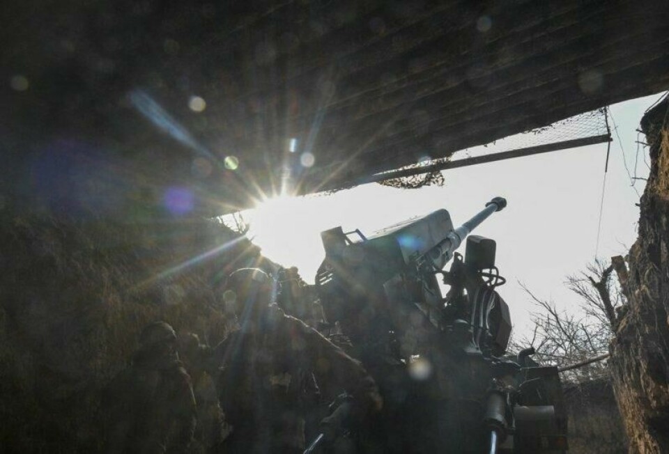 Ukrainske soldater fra spesialstyrkens politibataljon i den 128. separate territorielle forsvarsbrigaden avfyrer en 2S22 Bohdana selvgående haubits mot russiske tropper ved frontlinjen Zaporizhzhia-regionen, 20 mars, REUTERS 20 mars. Ukrainske soldater fra spesialstyrkens politibataljon i den 128. separate territorielle forsvarsbrigaden avfyrer en 2S22 Bohdana selvgående haubits mot russiske tropper ved frontlinjen Zaporizhzhia-regionen, 20 mars, REUTERS 20 mars. Foto: Reuters/NTB