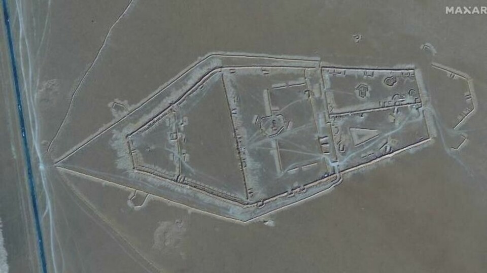 Satellittfoto viser en av festningene langs skyttergraven i Libya.
