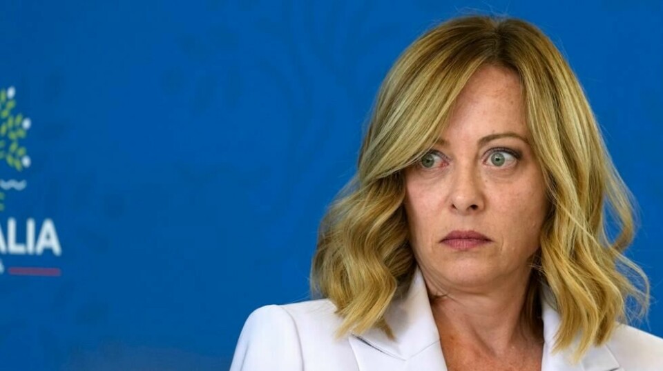 Italias statsminister Giorgia Meloni raser over at hun ikke har fått være med og legge EUs topplederkabal. Foto: AP / NTB