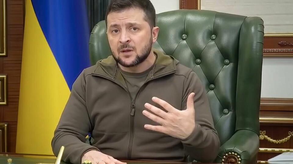 Ukrainas president Volodymyr Zelenskyj sier han øsnker å tro at Joe Biden ikke frykter Putin.