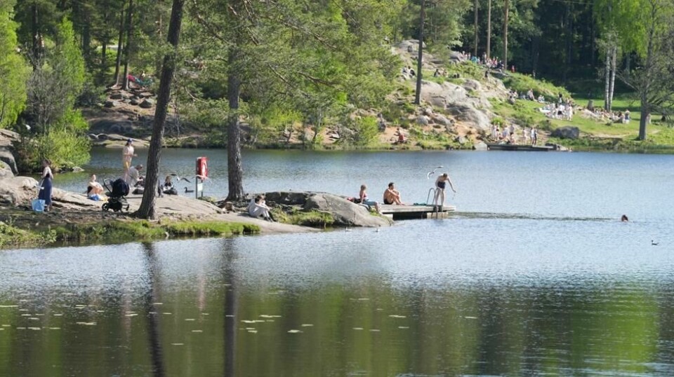 Det har vært mye nedbør i Sør-Norge i juli, men håpet er ikke ute for litt strandvær resten av sommeren. Foto: Lise Åserud / NTB