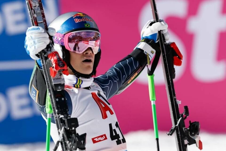 Lucas Pinheiro Braathen danset av glede. Foto: Alessandro Trovati / AP / NTB Lucas Pinheiro Braathen danset av glede. Foto: Alessandro Trovati / AP / NTB