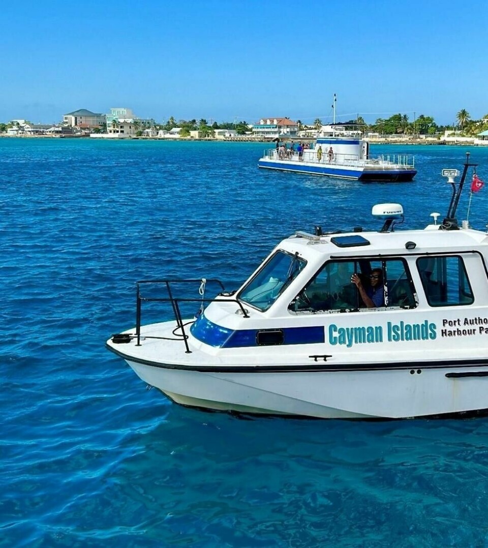 På Cayman Islands kan du shoppe skattefritt gull og glitter, snorkle i rev og skipsvrak, og gjemme penger – skulle du trenge det. På Cayman Islands kan du shoppe skattefritt gull og glitter, snorkle i rev og skipsvrak, og gjemme penger – skulle du trenge det. Foto: Ingrid Elle / Kapital Reise