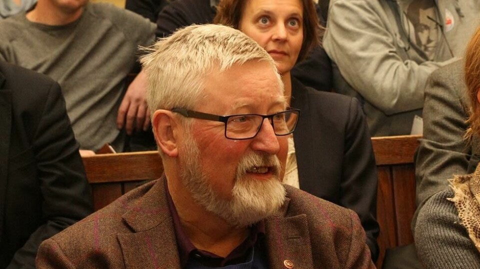 I HØYESTERETT: – Jeg ser ingen motstrid mellom EØS-avtalen og havnearbeidernes fortrinnsrett til losse- og lastearbeid, lyder den overraskende kommentaren fra LOs nestleder Tor-Arne Solbakken, her på tilhørerbenken i Høyesterett under Holship-saken.