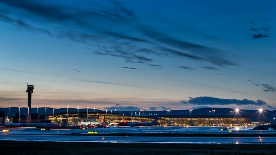 Flypassasjeren ble pågrepet på Oslo lufthavn Gardermoen og kjørt til arresten etter å ha forulempet en ansatt på flyplassen. Foto: Håkon Mosvold Larsen / NTB