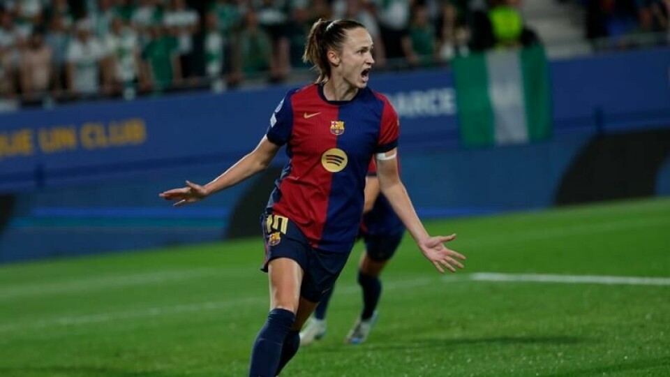 Barcelonas Caroline Graham Hansen feirer scoring.
