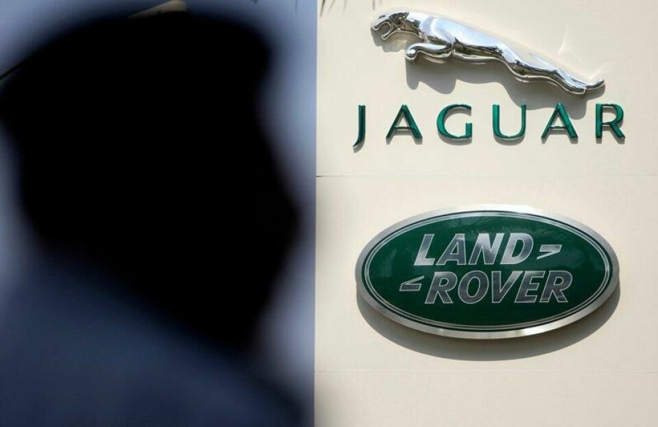 Jaguar Land Rover eies av indiske Tata Motors og sysselsetter rundt 200.000 mennesker bare i Storbritannia. Illustrasjonsfoto: Rafiq Maqbool / AP / NTB