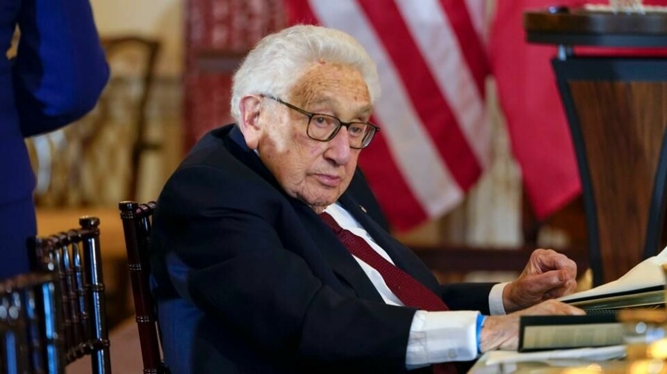 USAs tidligere utenriksminister Henry Kissinger deltar på en lunsj med Frankrikes president Emmanuel Macron, visepresident Kamala Harris og utenriksminister Antony Blinken, torsdag 1. desember 2022. Illustrasjonsfoto.