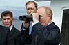 Russlands president Vladimir Putin under en båttur i Promezhuchnaya Bay i Vladivostok 4. september 2024. Foto: Alexander Kazakov / AP/ NTB