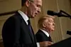 USAs president Donald J. Trump (t.h.) og Natos generalsekretær Jens Stoltenberg (t.v.) ved en pressekonferanse i Det hvite hus 12. april. Foto: Jim Lo Scalzo / EPA