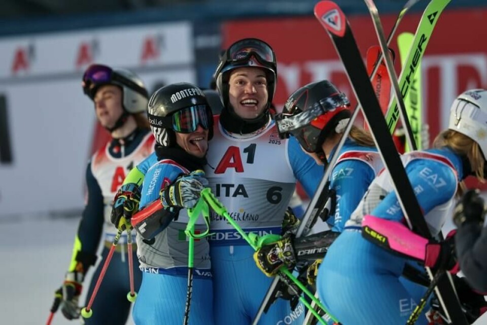 Blandet lagkonkurranse i alpin-VM endte med italiensk jubel.