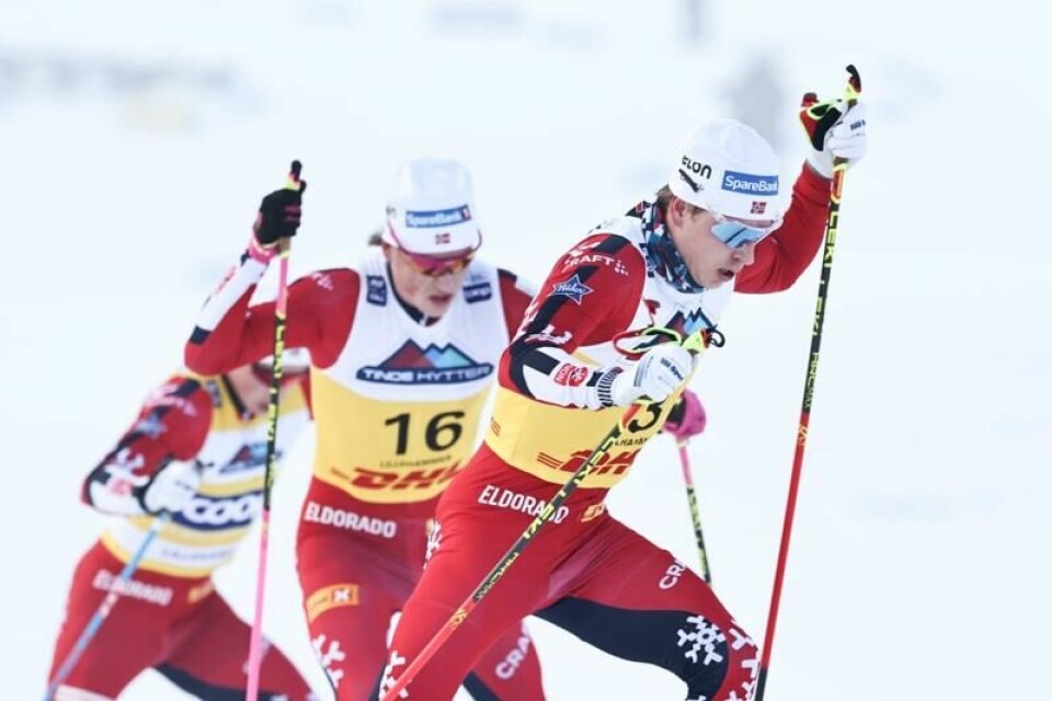 Langrennsstjernen Simen Hegstad Krüger (fremst) er regjerende verdensmester i to individuelle øvelser. I Trondheim blir det hard konkurranse om medaljene.