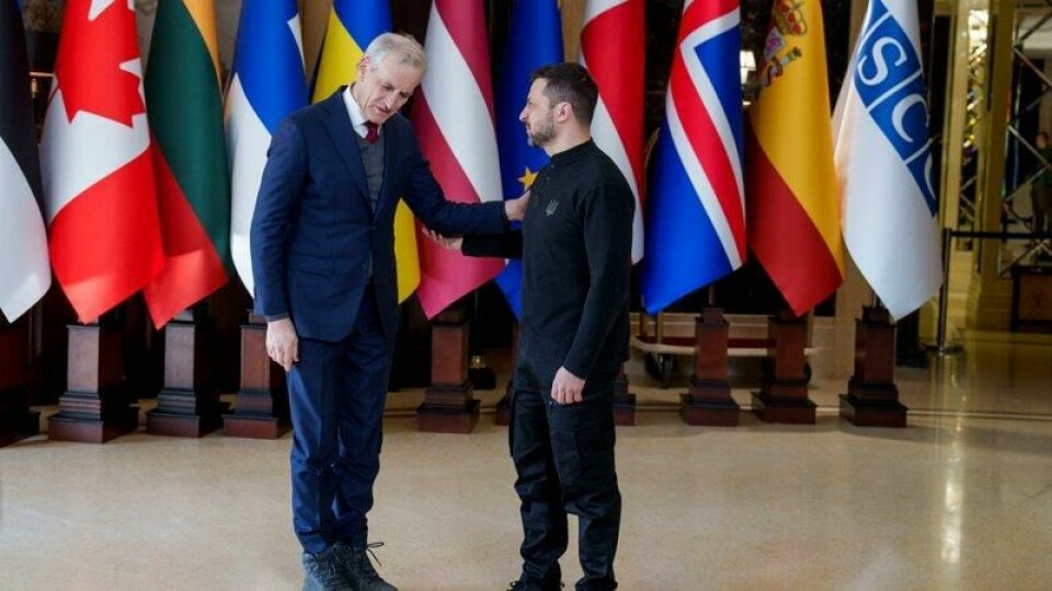 Statsminister Jonas Gahr Støre sammen med president Volodymyr Zelenskyj i forbindelsen med toppmøtet i Kyiv tidligere denne uka.