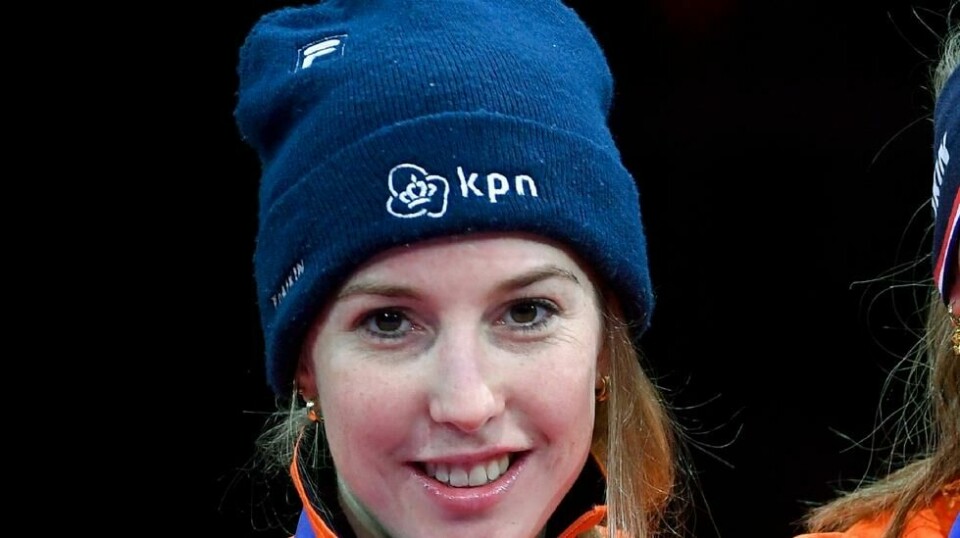 Den nederlandske skøyteløperen Lara van Ruijven vant VM i kortbaneløp i fjor. Nå ha 27-åringen gått bort etter å ha blitt kritisk syk som følge av en autoimmun sykdom.