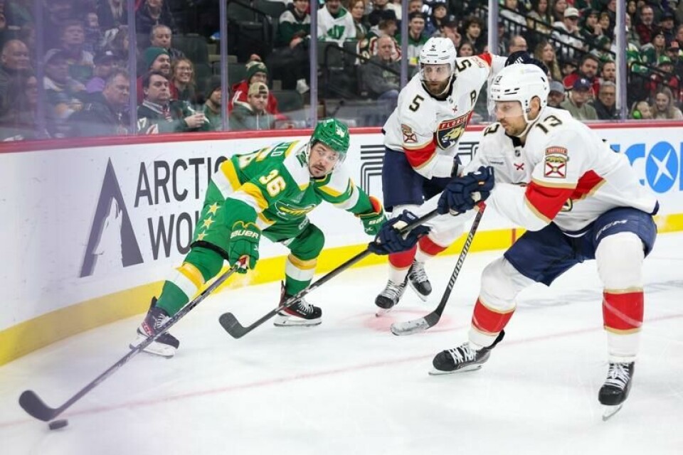 Minnesota Wild og Mats Zuccarello fikk bank av Florida Panthers natt til torsdag. (AP Photo/Matt Krohn)