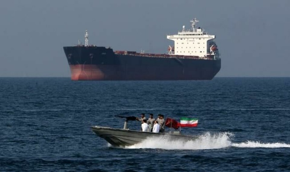 Arkivfoto fra 30. april: Iranske soldater tar del i «Den nasjonale Persiabukt-dagen» i det strategisk viktige Hormuzstredet, der mye av verdens petroleumsforsyninger passerer gjennom. NTB Scanpix/AFP. Arkivfoto fra 30. april: Iranske soldater tar del i «Den nasjonale Persiabukt-dagen» i det strategisk viktige Hormuzstredet, der mye av verdens petroleumsforsyninger passerer gjennom. NTB Scanpix/AFP.