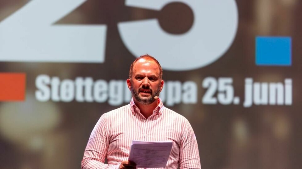 Leder for Støttegruppa 25. juni Espen Aleksander Evjenth er ikke fornøyd med svarene EOS-utvalget gir på spørsmålet om hvorfor masseskytingen i Oslo sentrum ikke ble avverget. Foto: Frederik Ringnes / NTB