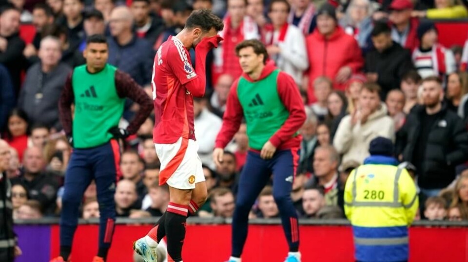 Manchester Uniteds Bruno Fernandes ble sendt i dusjen. Foto: Dave Thompson / AP / NTB