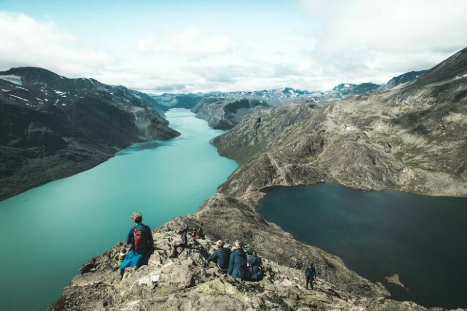 Selv for de som drømmer om Besseggen er det ikke for sent å bestille nå. Gjendesheim melder om mange ledige senger fremover. Selv for de som drømmer om Besseggen er det ikke for sent å bestille nå. Gjendesheim melder om mange ledige senger fremover. Foto: DNT