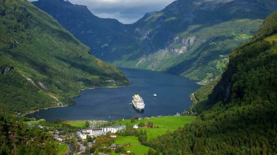 Det blir ikke mye sol i Geiranger på lørdag, da det mye omtalte prinsessebryllupet finner sted. Men det ligger an til oppholdsvær og fine utetemperaturer.