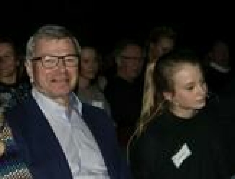 KLIMAET FØRST: Kjell Magne Bondevik trakk seg som statsminister på spørsmål om forurensende gasskraftverk i Norge, som Ap og Høyre drev gjennom i Stortinget. Det setter den unge miljøaktivisten Penelope Lea pris på. KLIMAET FØRST: Kjell Magne Bondevik trakk seg som statsminister på spørsmål om forurensende gasskraftverk i Norge, som Ap og Høyre drev gjennom i Stortinget. Det setter den unge miljøaktivisten Penelope Lea pris på. Foto: Thomas Vermes / ABC Nyheter