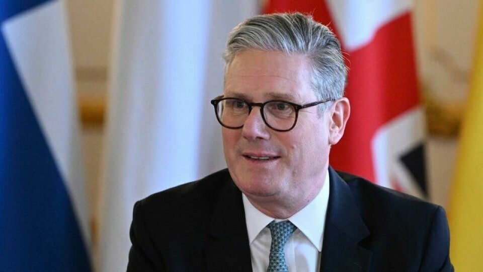 Statsminister Keir Starmer sier han jobber for å etablere en «koalisjon av villige» for å skape en fredsstyrke som kan sikre en fredsløsning i Ukraina.
